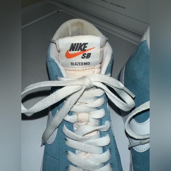 Nike blazermid size 7 men/ 9 women - Picture 2 of 5